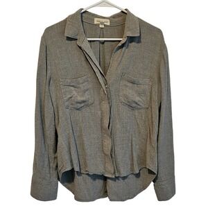 Cloth‎ and Stone gray button down blouse size Small